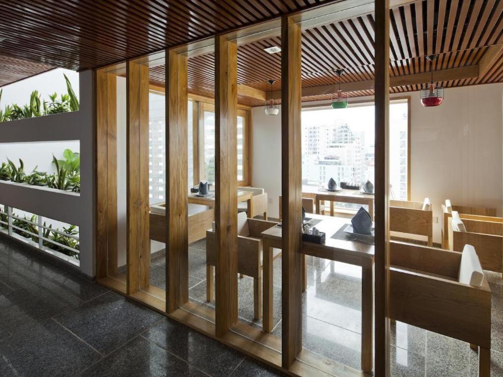 Golden Holiday Hotel Nha Trang Exterior photo
